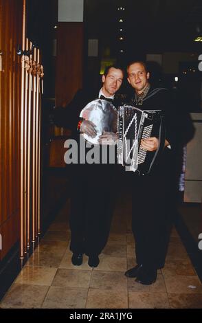 In meinem Herzen, Schatz..., Dokumentarfilm, Deutschland 1989, Regie: Hans Christoph Blumenberg, Darsteller: Christian von Richthofen, Ulrich Tukur Foto Stock