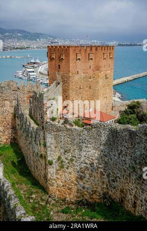 Castello di Alanya con il vecchio porto sullo sfondo, Turchia Foto Stock