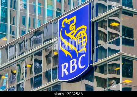 Logo, segno o disegno aziendale della Royal Bank of Canada. L'RBC è il più grande istituto finanziario del paese. Foto Stock