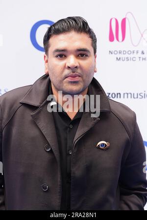 DJ Naughty Boy che partecipa ai Nordoff Robbins O2 Silver Clef Awards al Grosvenor House Hotel di Londra. Data immagine: Venerdì 30 giugno 2023. Foto Stock