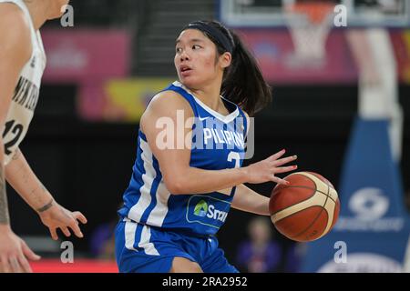 Sydney, Australia. 30 giugno 2023. Vanessa De Jesus della squadra femminile di pallacanestro filippina è vista in azione durante la FIBA Women's Asia Cup 2023 Division A match tra Filippine e nuova Zelanda tenutosi al Quay Centre. Punteggio finale - nuova Zelanda 83:78 Filippine. Credito: SOPA Images Limited/Alamy Live News Foto Stock