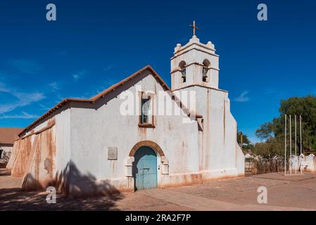 Antica chiesa coloniale a San Pedro de Atacama Foto Stock