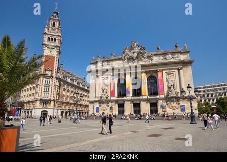 Francia, Nord (59), Lille, Opera e Campanile della camera di commercio e dell’industria di Lille (CCI) Foto Stock