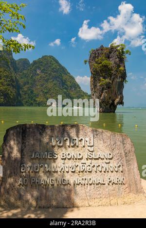 Thailandia, parco nazionale di Ao Phang Nga, baia di Phang Nga, isola di Ko Khao Phing Kan, isola di Ko Tapu o isola di James Bond Foto Stock