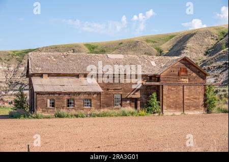 Abbandonare l'edificio della Rosedale Coal and Clay, vicino a Drumheller, Alberta. Foto Stock