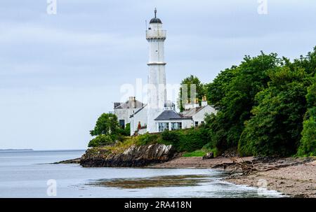 Tayport High Lighthouse, noto anche come West Lighthouse, è stato costruito nel 1823 nella contea scozzese di Fife, Regno Unito Foto Stock