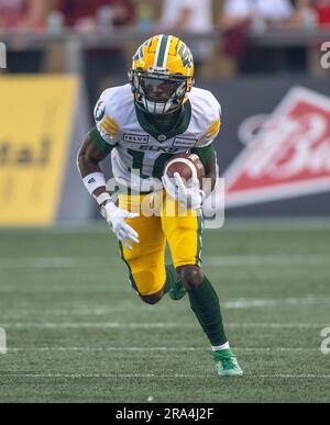 (Ottawa, Canada---30 giugno 2023) CJSims (16) degli Edmonton Elks gioca nella stagione regolare della Canadian Football League (CFL) tra gli Edmonton Elks agli Ottawa Redblacks. Fotografia Copyright 2023 Sean Burges / Mundo Sport Images. Crediti: Sean Burges/Alamy Live News Foto Stock