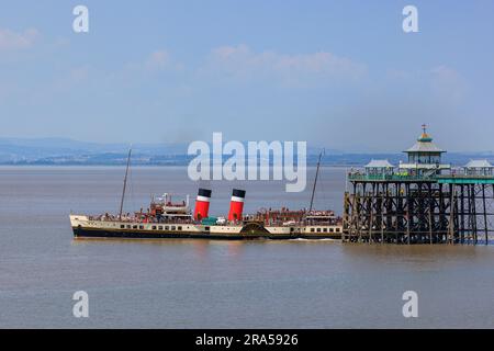 PS Waverley si dirige verso Penarth e poi verso Minehead Foto Stock