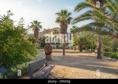 Parco Seminario (Parque del Seminario) con Castello di Santa Catalina - Jaen, Spagna Foto Stock