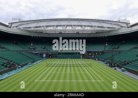 Londra, Regno Unito. 1 luglio 2023. 1 luglio 2023; All England Lawn Tennis and Croquet Club, Londra, Inghilterra: Giornata pratica del torneo di tennis di Wimbledon; ampia vista del campo centrale credito: Action Plus Sports Images/Alamy Live News Foto Stock