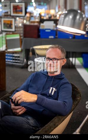 Mercato mensile di antiquariato del Wembley Park, ultimo mercoledì del mese Foto Stock