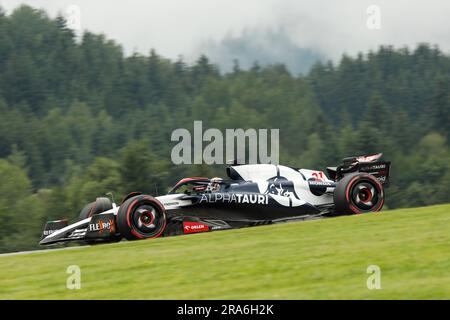 Spielberg, Austria. 1 luglio 2023. Formula 1 Rolex Gran Premio d'Austria al Red Bull Ring, Austria. Nella foto: N. 21 Nyck De Vries (NLD) di Scuderia AlphaTauri in AlphaTauri AT04 durante lo Sprint Shootout © Piotr Zajac/Alamy Live News Foto Stock