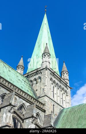 Guglia della cattedrale di Nidaros (Nidarosdomen) del XIII secolo Kongsgårdsgata, Trondheim, contea di Trøndelag, Norvegia Foto Stock