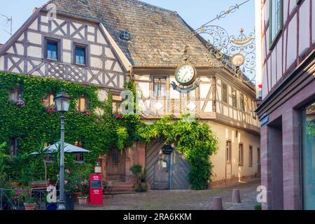 Lohr am Main: Hotel Krone, casa a graticcio a Unterfranken, bassa Franconia, Bayern, Baviera, Germania Foto Stock