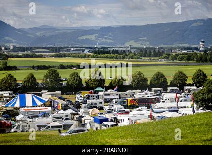 Spielberg, Austria. 2 luglio 2023. SPIELBERG - una panoramica dei campeggi in vista del Gran Premio d'Austria al Red Bull Ring il 2 luglio 2023 a Spielberg, in Austria. ANP SEM VAN DER WAL credito: ANP/Alamy Live News Foto Stock