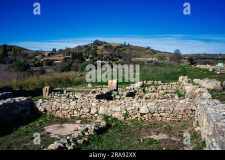 Vista panoramica sull'antica città greca di Morgantina, famose rovine della Sicilia Foto Stock