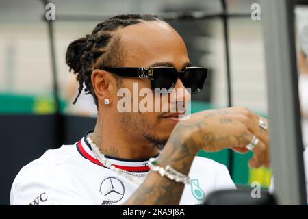 Spielberg, Austria. 2 luglio 2023. Formula 1 Rolex Gran Premio d'Austria al Red Bull Ring, Austria. Nella foto: Lewis Hamilton (GBR) del team Mercedes AMG PETRONAS F1 © Piotr Zajac/Alamy Live News Foto Stock