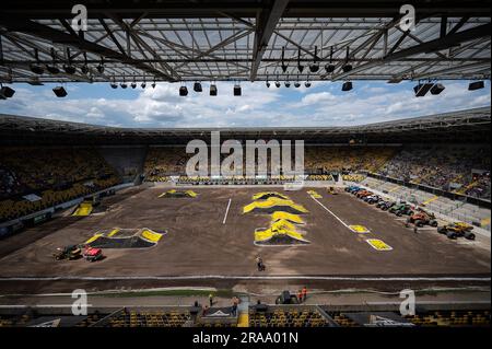 Dresda, Germania. 2 luglio 2023. Mostra Monster Truck "Monster Jam" al Rudolf Harbig Stadium di Dresda. Crediti: Paul Glaser/dpa/Alamy Live News Foto Stock