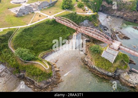 Vista aerea del ponte di Ribadeo nel nord della Spagna Foto Stock