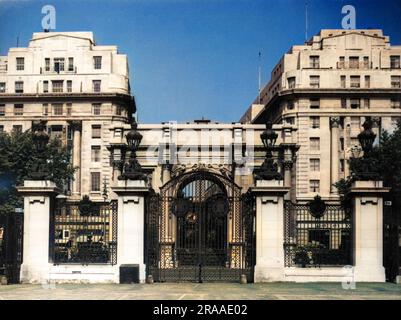 Marble Arch, progettato da John Nash nel 1828. Realizzato in marmo di Carrara e originariamente concepito come una grande porta d'ingresso a Buckingham Palace. Data: Anni '1960 Foto Stock