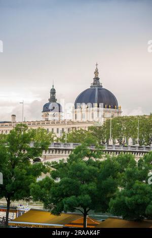 Vista del Grand hotel dieu di Lione Foto Stock