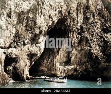 Grotta Bianca sull'isola di Capri, Italia. Data: Fine Ottocento Foto Stock