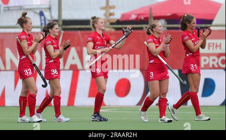 Anversa, Belgio. 2 luglio 2023. I giocatori belgi festeggiano dopo aver vinto una partita di hockey tra la nazionale belga dei Red Panthers e gli Stati Uniti, domenica 02 luglio 2023 ad Anversa, partita 10/12 nella fase a gironi della FIH Pro League femminile 2023. BELGA PHOTO VIRGINIE LEFOUR Credit: Belga News Agency/Alamy Live News Foto Stock