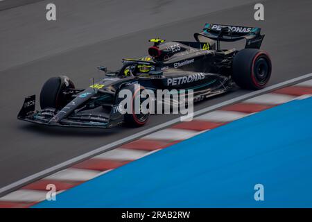 Lewis Hamilton e la sua Mercedes W14 anno 2023 Foto Stock