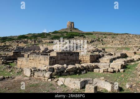 Il sito archeolgico nuragico, fenicio, cartaginese e romano di Tharros vicino a Cabras nella Sardegna occidentale Foto Stock