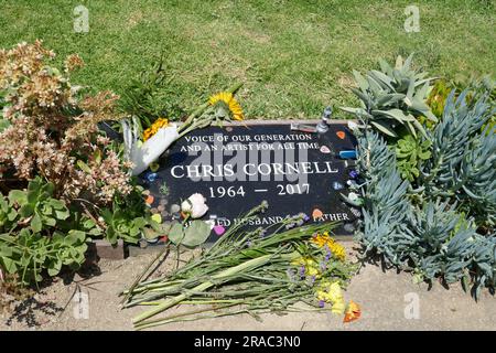 Los Angeles, California, USA 2 luglio 2023 il cantante/musicista Chris Cornell grave in Garden of Legends all'Hollywood Forever Cemetery il 2 luglio 2023 a Los Angeles, California, USA. Foto di Barry King/Alamy Stock Photo Foto Stock