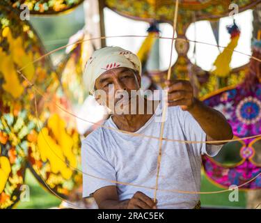 Terengganu Tradisional Kite o Wau Maker Foto Stock