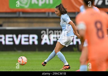 Kerkrade, Paesi Bassi. 2 luglio 2023. La belga Amber Tysiak raffigurata in azione durante una partita amichevole di calcio tra Paesi Bassi e la nazionale femminile belga The Red Flames domenica 2 luglio 2023 a Kerkrade. BELGA PHOTO DAVID CATRY Credit: Belga News Agency/Alamy Live News Foto Stock