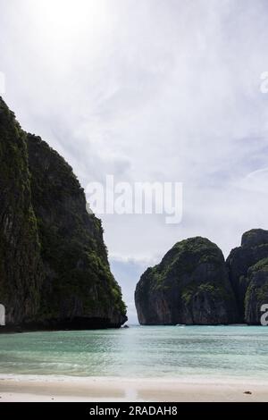 Ingresso a Maya Bay, Thailandia - set del film "The Beach" Foto Stock