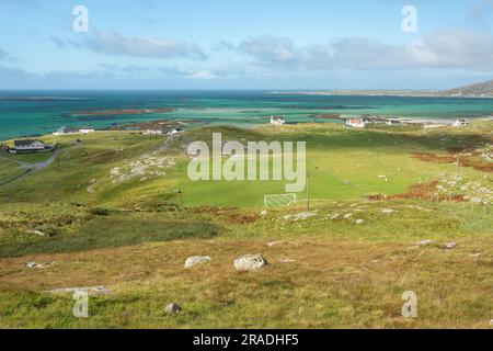 Campo da calcio Eriskay, Eriskay Island, Ebridi esterne, Scozia, Regno Unito, Europa Foto Stock