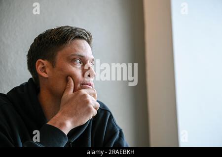 L'ex star svedese dell'NBA Jonas Jerebko viene fotografato a Stoccolma, in Svezia, lunedì 3 luglio 2023. Nel marzo 2023, Jerebko ha firmato un contratto con il CSKA Mosca Foto Stock