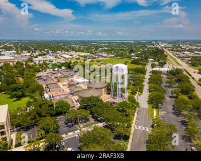 Foto aerea Torre dell'acqua Stuart e impianto di trattamento Foto Stock