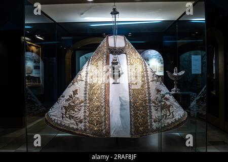 Interno della Buergersaalkirche, la chiesa del municipio di Monaco, Germania. È stato costruito nel 1709 ed è un edificio storico nel centro della città di Mu Foto Stock