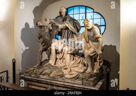 Interno della Buergersaalkirche, la chiesa del municipio di Monaco, Germania. È stato costruito nel 1709 ed è un edificio storico nel centro della città di Mu Foto Stock