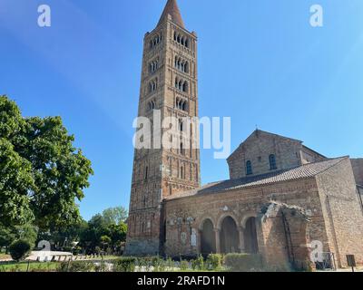 Un capolavoro di arte romanica, l'Abbazia di Pomposa, Italia Ferrara Foto Stock