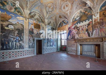 Camera degli sposi, affreschi di Andrea Mantegna, Palazzo Ducale, Mantova, Lombardia, Italia Foto Stock