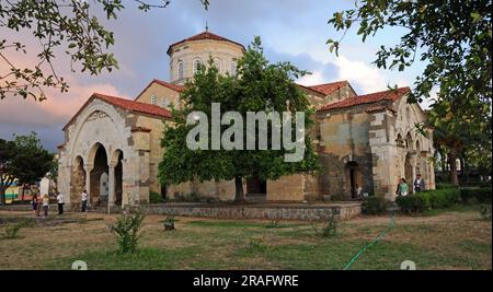 Situata a Trabzon, Turchia, la chiesa di Santa Sofia fu costruita nel 1250. Fu convertita in una moschea nel XVI secolo. Foto Stock