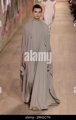 Parigi, Frankreich. 3 luglio 2023. Christian DIOR Haute Couture Autunno-Inverno 2023-24 Runway durante la Haute Couture Week il 2023 luglio - Parigi; Francia 03/07/2023 credito: dpa/Alamy Live News Foto Stock