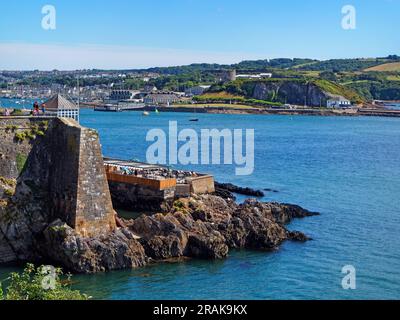 Regno Unito, Devon, Plymouth, The Hoe, Mount Batten da Madeira Road. Foto Stock