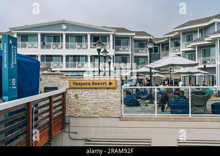 Pismo Beach, California, USA - 2 luglio 2023. Vespera Resort sulla spiaggia di Pismo. Di fronte alla spiaggia, l'hotel offre sistemazioni a 4 stelle a Pismo Beach, Foto Stock