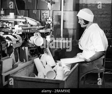 Fogli di carta fatta a mano, la carta e il Museo della Filigrana, Fabriano,  Marche, Italy Foto stock - Alamy