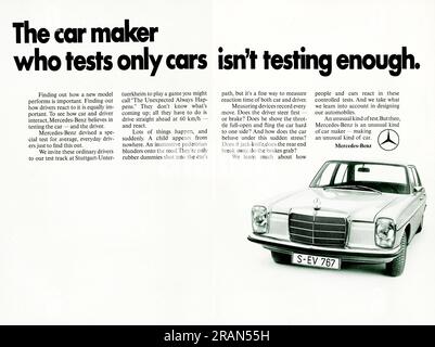 Annuncio Mercedes-Benz in una rivista 1969 Foto Stock