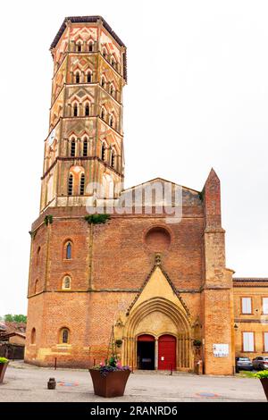 Cattedrale di Saint Marie de Lombez; monumento storico; cattedrale di Lombez è una chiesa cattolica romana chiamata anche cattedrale; a Lombez. Il villaggio di Lom Foto Stock