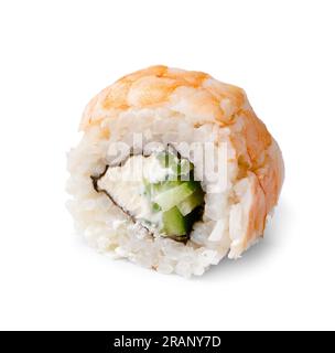 Arrotolare con gamberi, riso, formaggio morbido e cetriolo isolati. Prelibatezze asiatiche Foto Stock