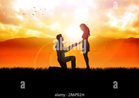 Silhouette di un uomo inginocchiato e tenendo la mano di una donna in piedi contro il bellissimo paesaggio, per proporre, momento romantico, tema amante Foto Stock