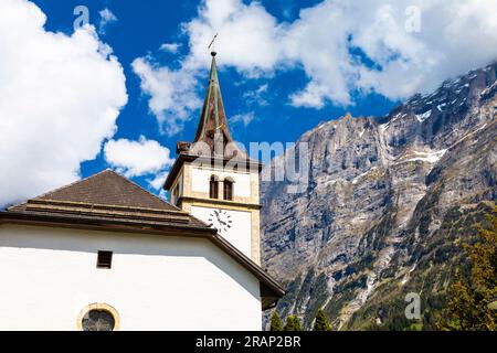 Esterno della chiesa riformata a Grindelwald, Svizzera Foto Stock